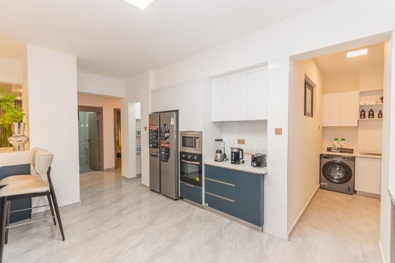 4  Bedroom Apartment For Sale in Lavington.