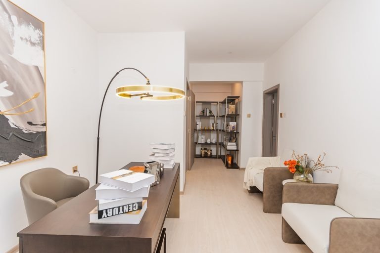  4  Bedroom Apartment For Sale in Lavington.