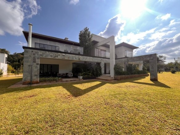 5 Bedroom All En-Suite Villa For Sale in Karen