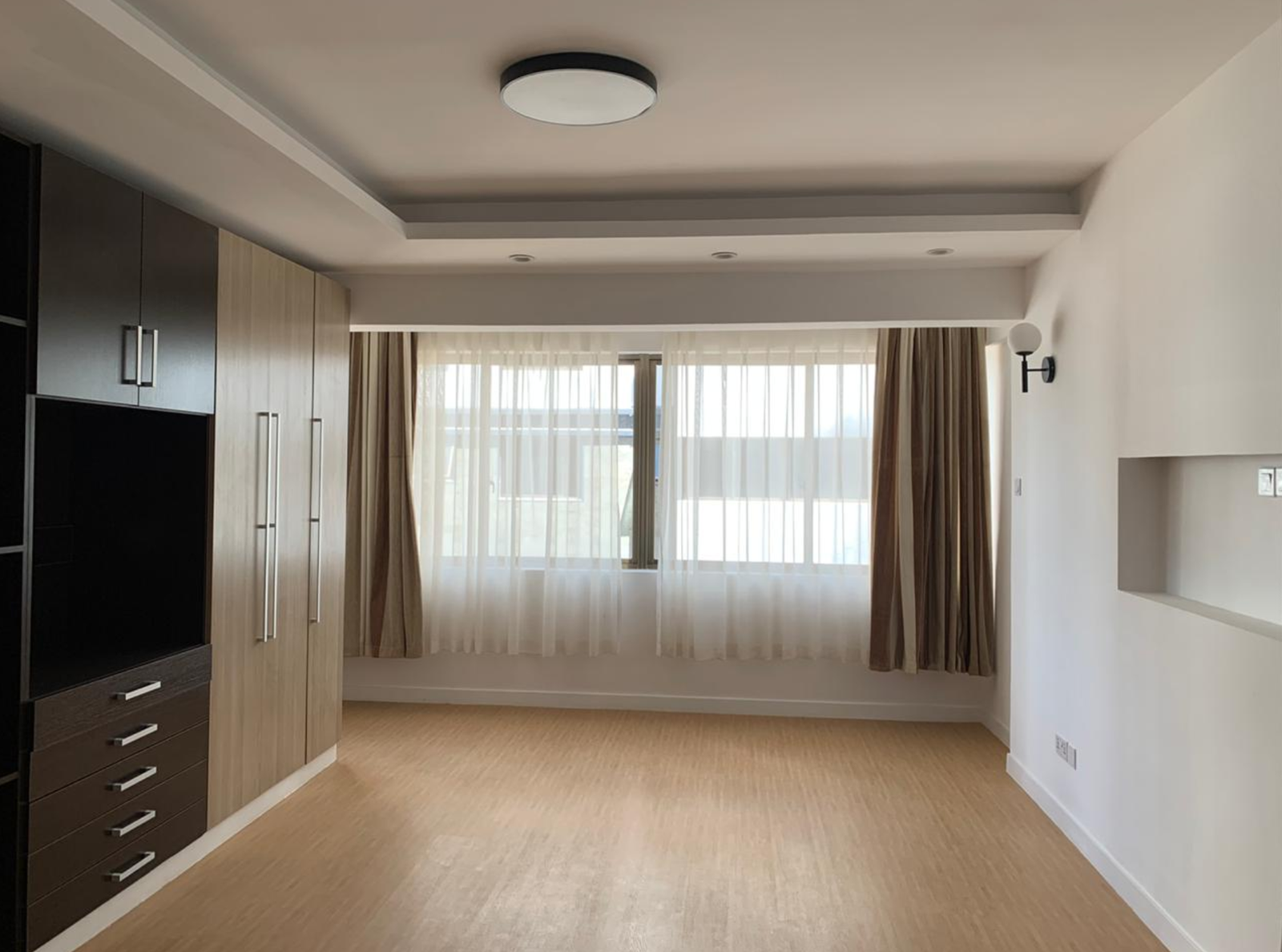  3&4 Bed Plus Dsq Apartmnt For Sale in Lavington