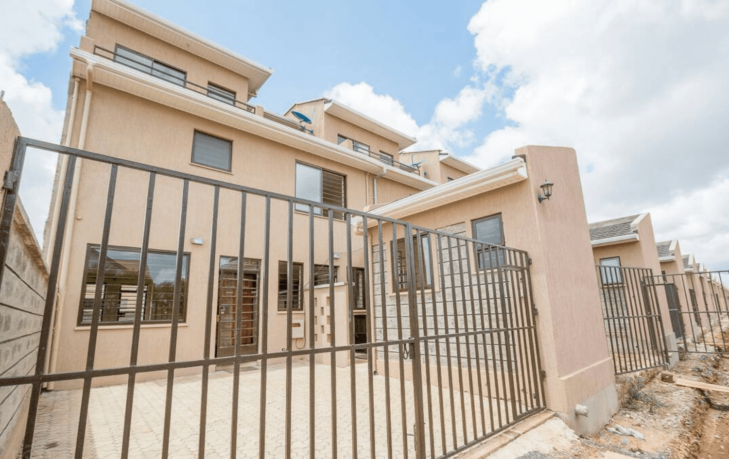 4 Bedroom Maisonettes For Sale in Syokimau