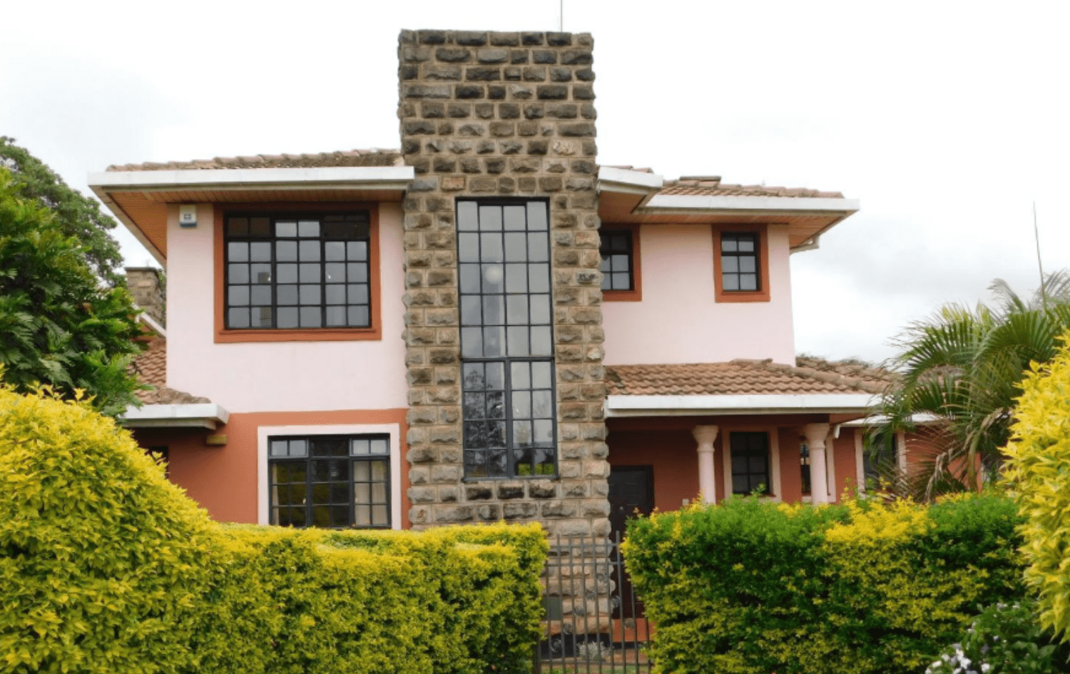 imgi_2_Fourways-Junction Fourways Apartments | 4 Bedroom + DSQ Homes For Sale along Kiambu Road