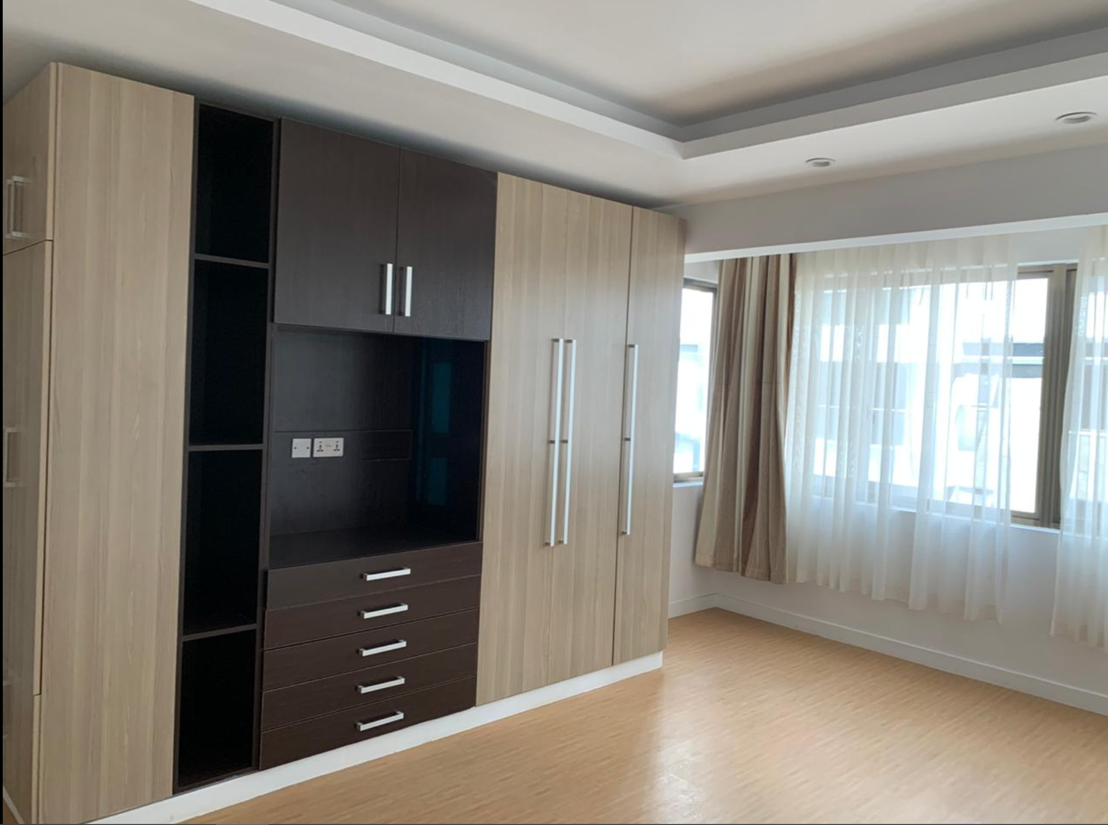  3&4 Bed Plus Dsq Apartmnt For Sale in Lavington