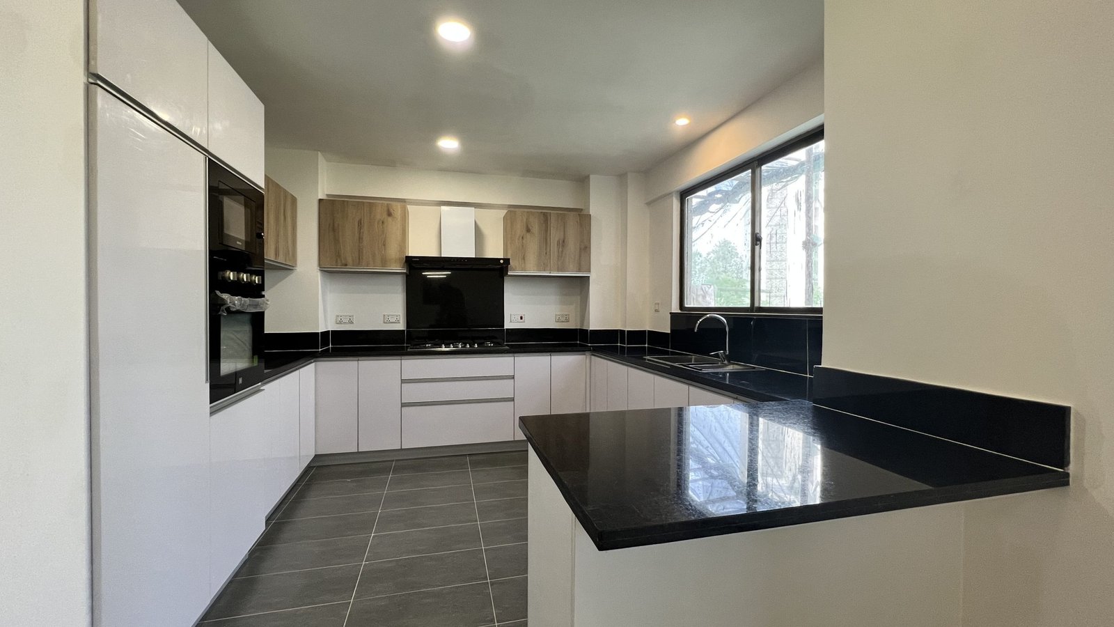 3 Bedroom Apartment For Sale in Kileleshwa