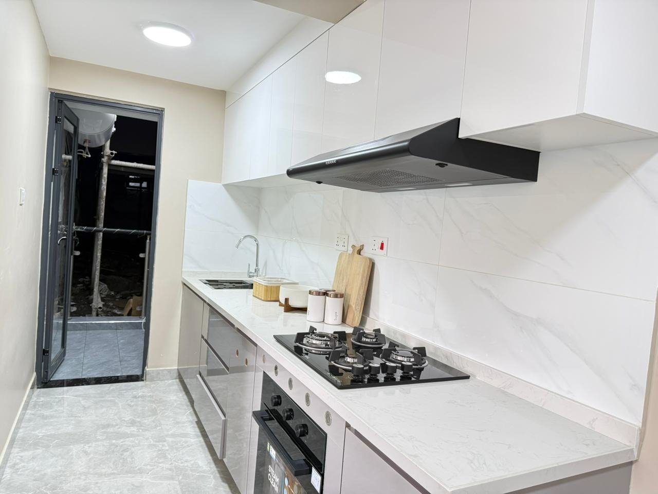 2 Bedroom Apartment with a DSQ For Sale along Lantana Road