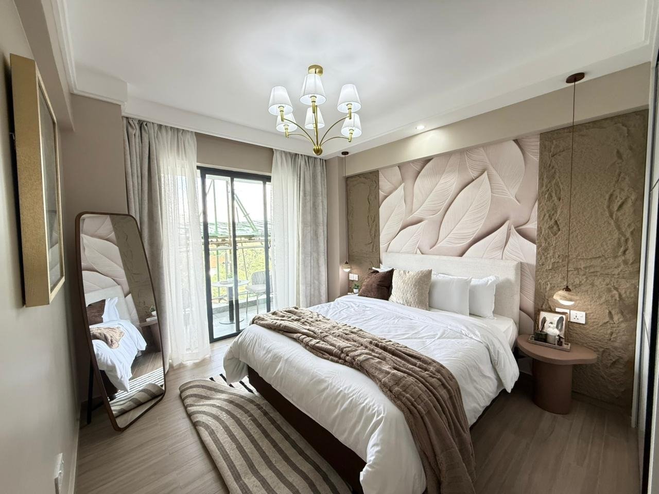 2 Bedroom Apartment with a DSQ For Sale along Lantana Road