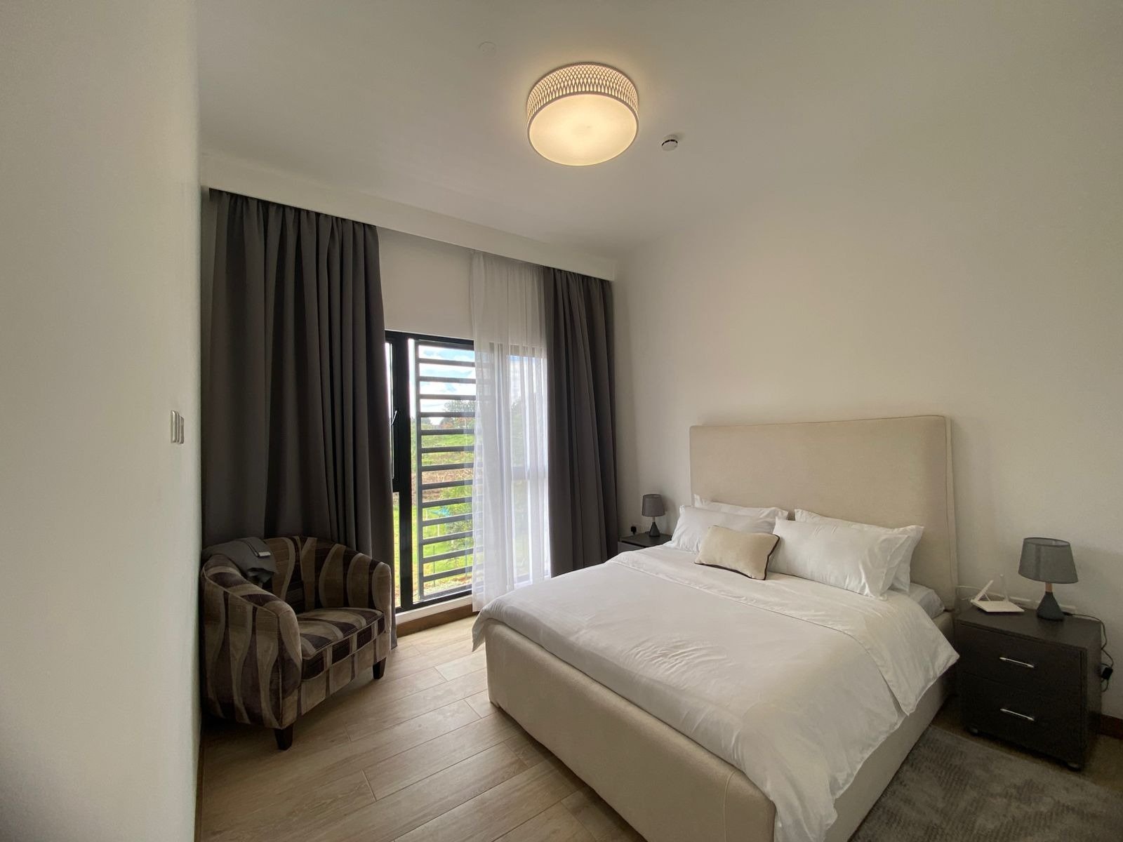 1 Bedroom Apartment For Sale along Two Rivers