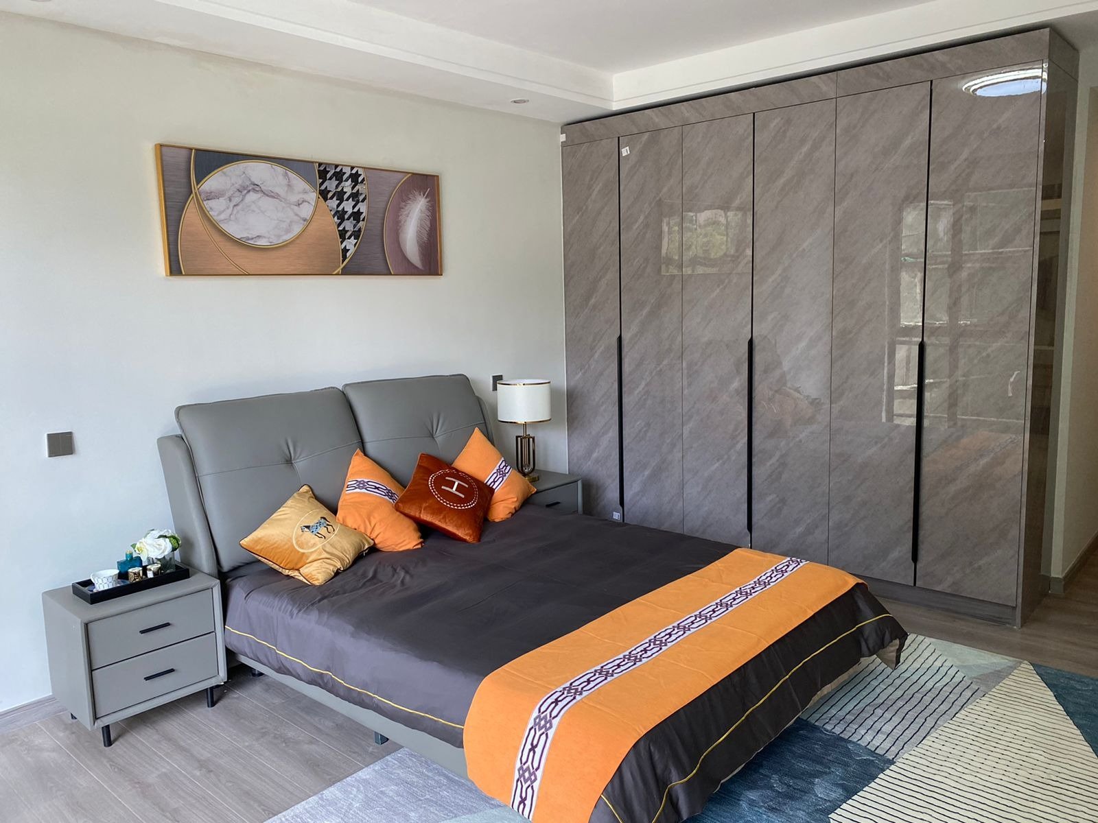 2 Bedroom Apartments For Sale on Riverside