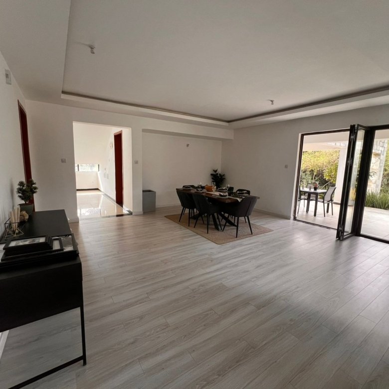 5 Bedroom All En-Suite Villa For Sale in Karen